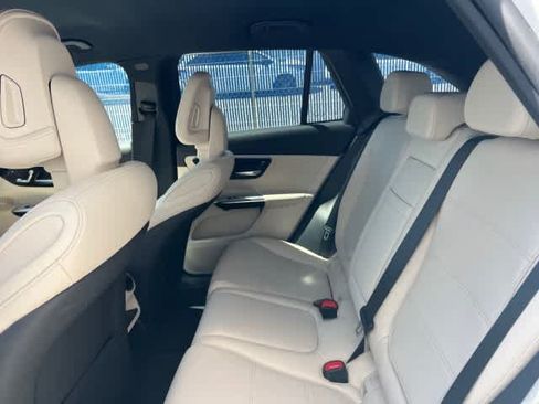 Used 2023 Mercedes-Benz GLC 300 image 18