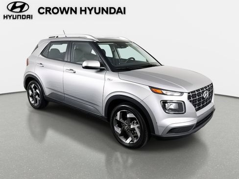 Certified 2023 Hyundai Venue SEL w/ Cargo Package image 3