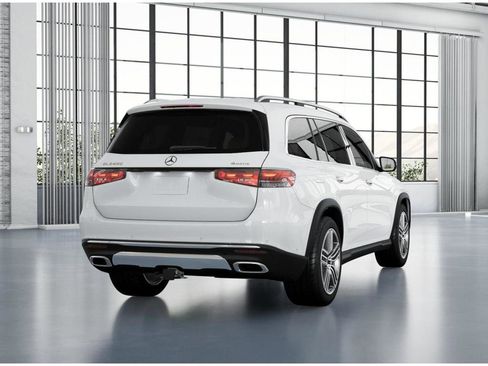 Used 2025 Mercedes-Benz GLS 450 4MATIC image 23