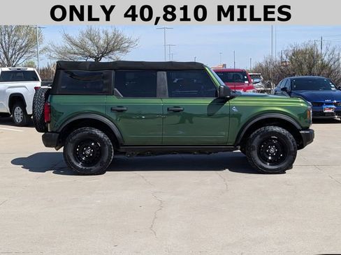 Used 2023 Ford Bronco Black Diamond image 4