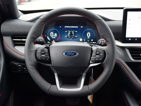 New 2026 Ford Explorer ST-Line w/ ST-Line Street Pack RWD image 8