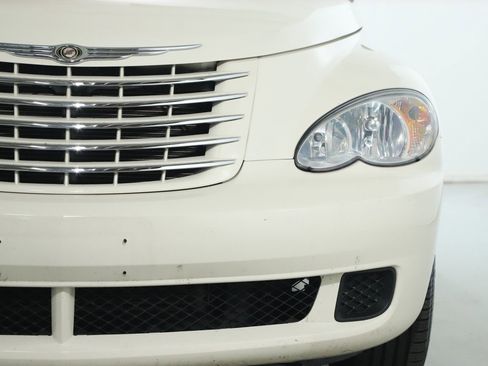 Used 2007 Chrysler PT Cruiser image 17