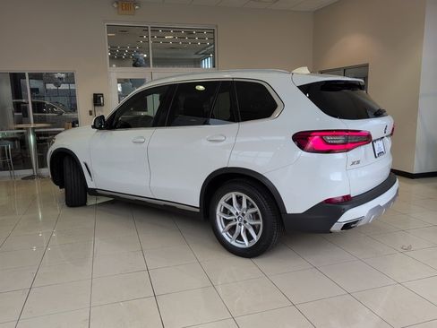 Used 2019 BMW X5 xDrive40i w/ Convenience Package image 3
