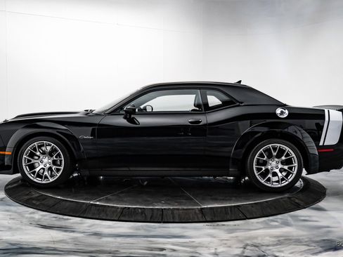 Used 2023 Dodge Challenger SRT Hellcat Redeye image 6