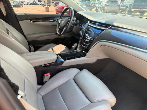 Used 2013 Cadillac XTS Luxury FWD image 9