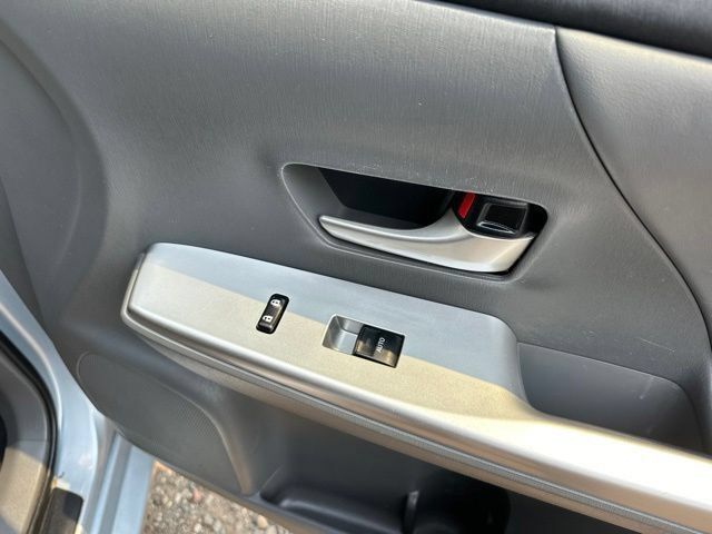 Used 2012 Toyota Prius V Five FWD image 28