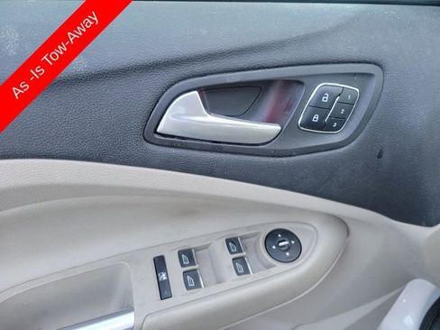 Used 2016 Ford Escape Titanium w/ Equipment Group 301A image 9