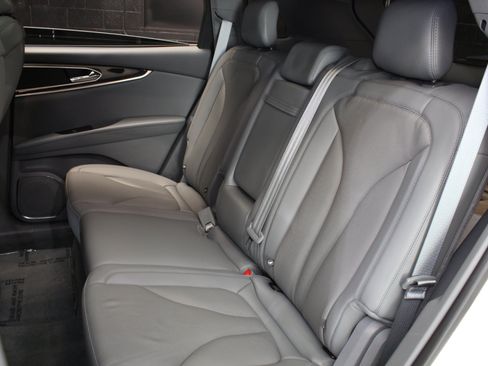 Used 2023 Lincoln Nautilus Reserve FWD image 45