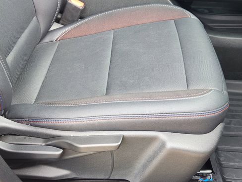 Used 2025 Chevrolet Equinox EV RS FWD image 28