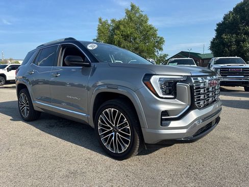 Used 2026 GMC Terrain Denali AWD/4WD image 9