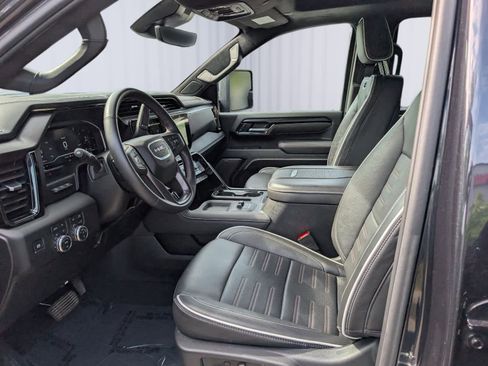 Certified 2025 GMC Sierra 2500 AT4X AWD/4WD image 14