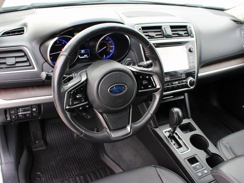Used 2019 Subaru Outback 3.6R Limited image 11