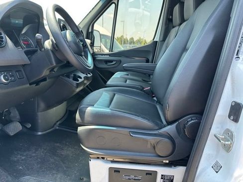 Used 2024 Mercedes-Benz Sprinter 2500 w/ Acoustic Package image 13
