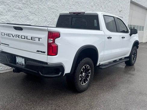 Used 2024 Chevrolet Silverado 1500 ZR2 w/ Technology Package AWD/4WD image 8