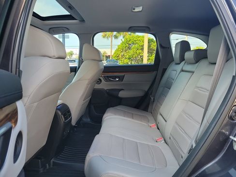 Used 2017 Honda CR-V Touring image 15