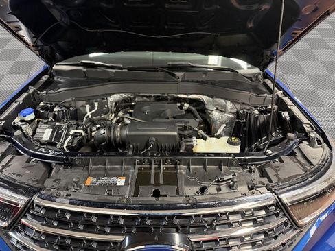 Used 2020 Ford Explorer XLT w/ Equipment Group 202A image 20