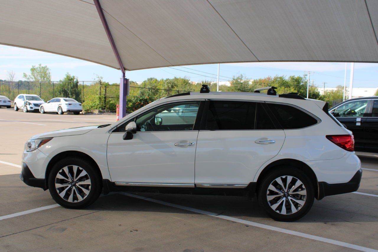 Used 2019 Subaru Outback 3.6R Touring w/ Popular Package #3A AWD/4WD image 2