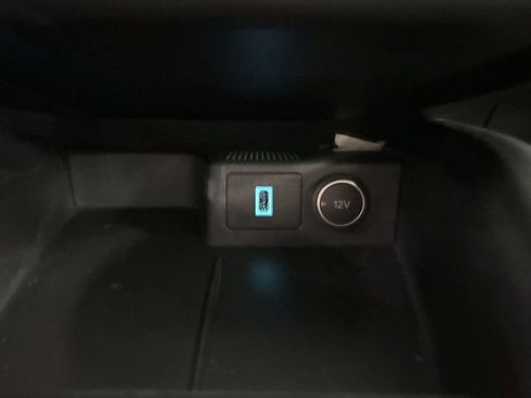 Certified 2024 Toyota Corolla Cross XLE image 70