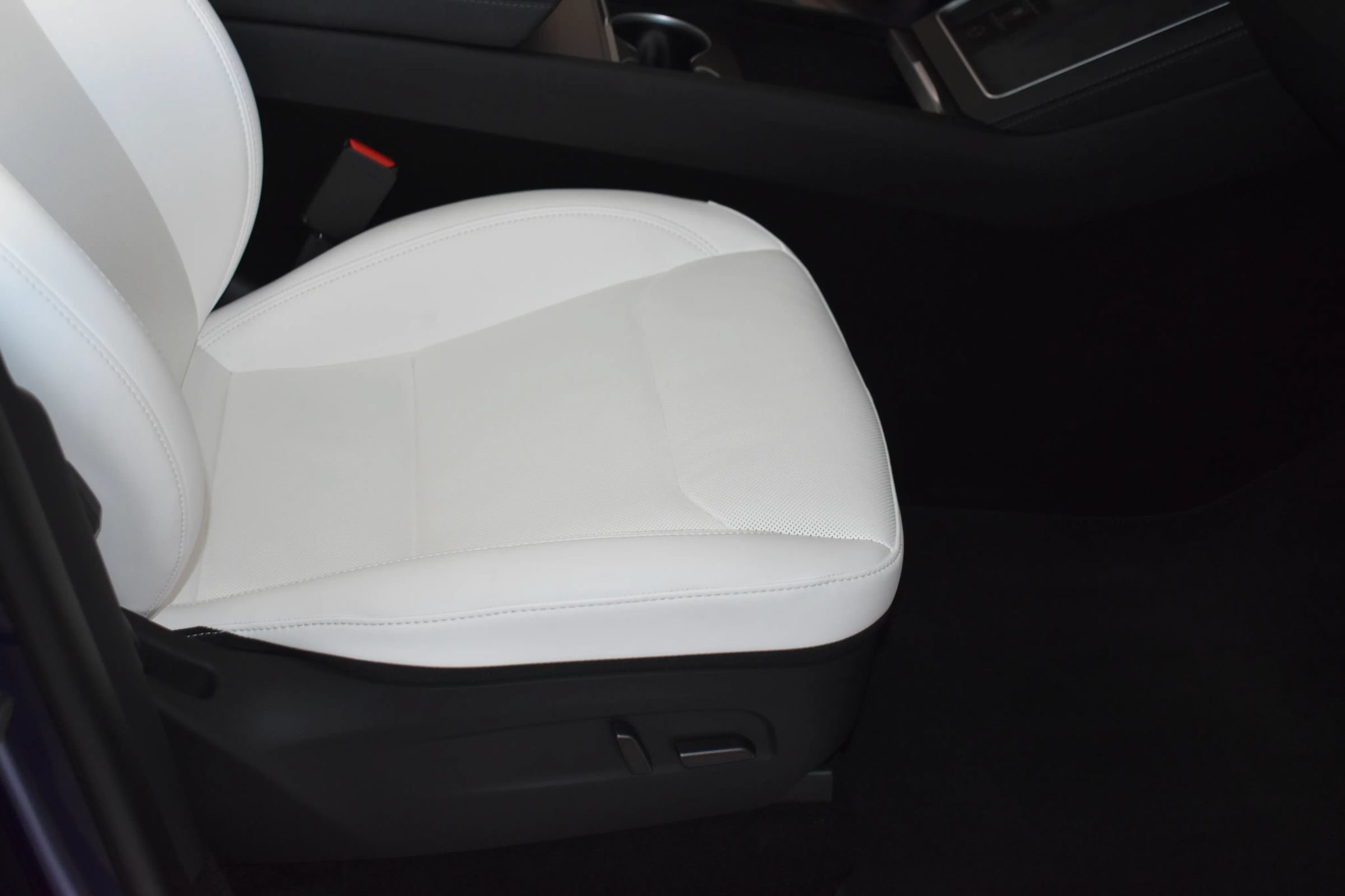 Used 2026 Tesla Model Y Long Range AWD/4WD image 18