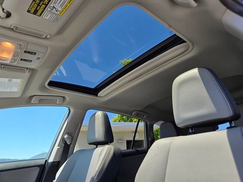Used 2014 Toyota RAV4 Limited w/ Technology Package AWD/4WD image 23