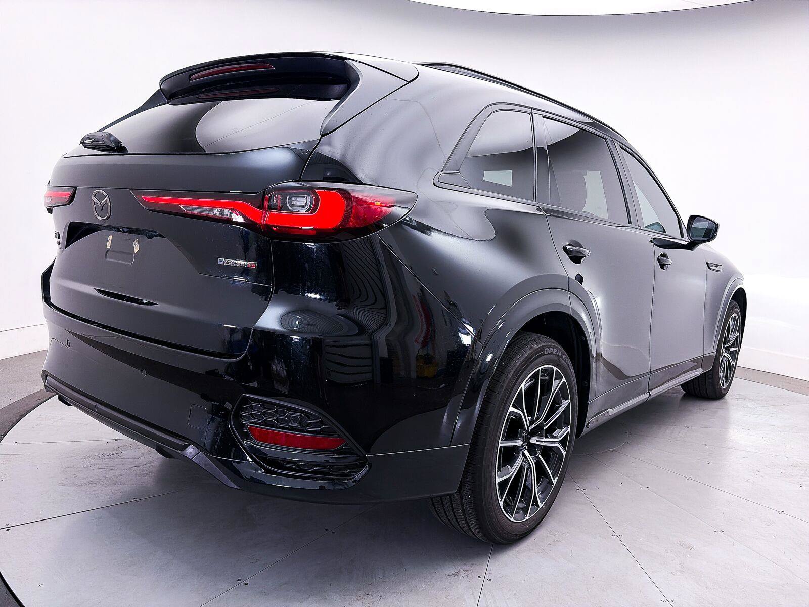 Certified 2026 MAZDA CX-70 3.3 Turbo S w/ Premium Package AWD/4WD image 16