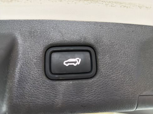 Used 2022 Kia Telluride SX w/ Towing Package image 14