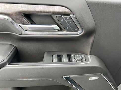 Certified 2023 Chevrolet Silverado 1500 LTZ w/ Technology Package image 15