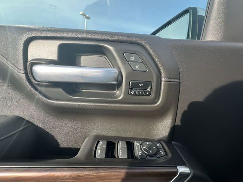 Certified 2020 GMC Sierra 1500 SLT w/ X31 Off-Road Package image 22