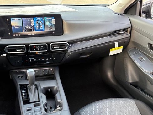 New 2026 Nissan Sentra SV image 9