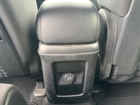Used 2017 Dodge Journey SXT w/ Premium Group FWD image 24