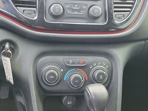 Used 2016 Dodge Dart SXT image 26