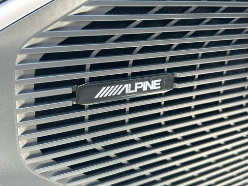 Used 2024 Jeep Wagoneer L Series II image 22