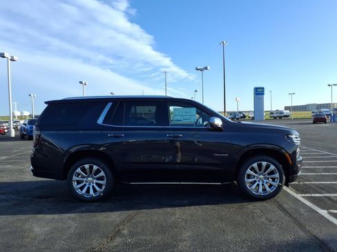 New 2025 Chevrolet Tahoe Premier w/ Sun And Tow Package AWD/4WD image 2