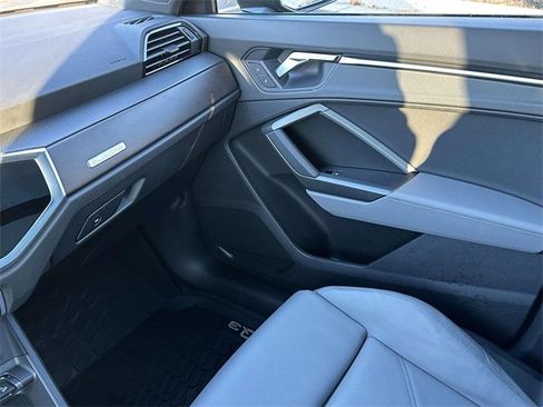 Used 2025 Audi Q3 2.0T Premium w/ Convenience Package image 35