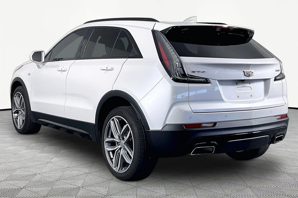 Used 2019 Cadillac XT4 Sport FWD image 4