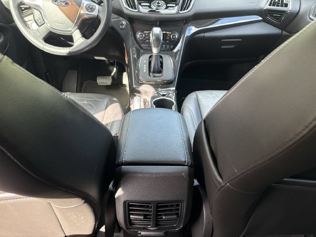 Used 2015 Ford Escape Titanium w/ Equipment Group 301A AWD/4WD image 21