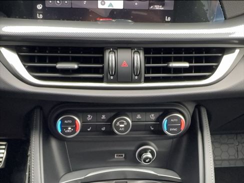 New 2026 Alfa Romeo Stelvio Sprint w/ Convenience Package AWD/4WD image 48