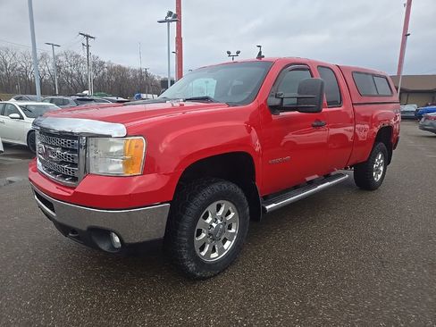 Used 2013 GMC Sierra 2500 SLE w/ SLE Preferred Package image 3