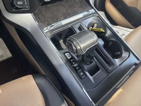 Used 2023 Ford F150 Lariat AWD/4WD image 24