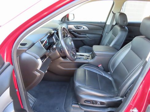 Certified 2019 Chevrolet Traverse LT w/ LT Premium Package AWD/4WD image 25