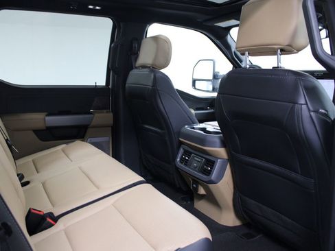 New 2026 Ford F250 Lariat w/ Chrome Package image 35