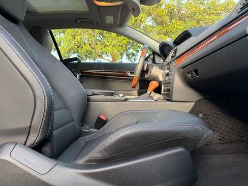 Used 2013 Mercedes-Benz E 550 Coupe image 43