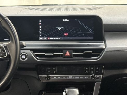 Certified 2024 Kia Seltos EX FWD image 6
