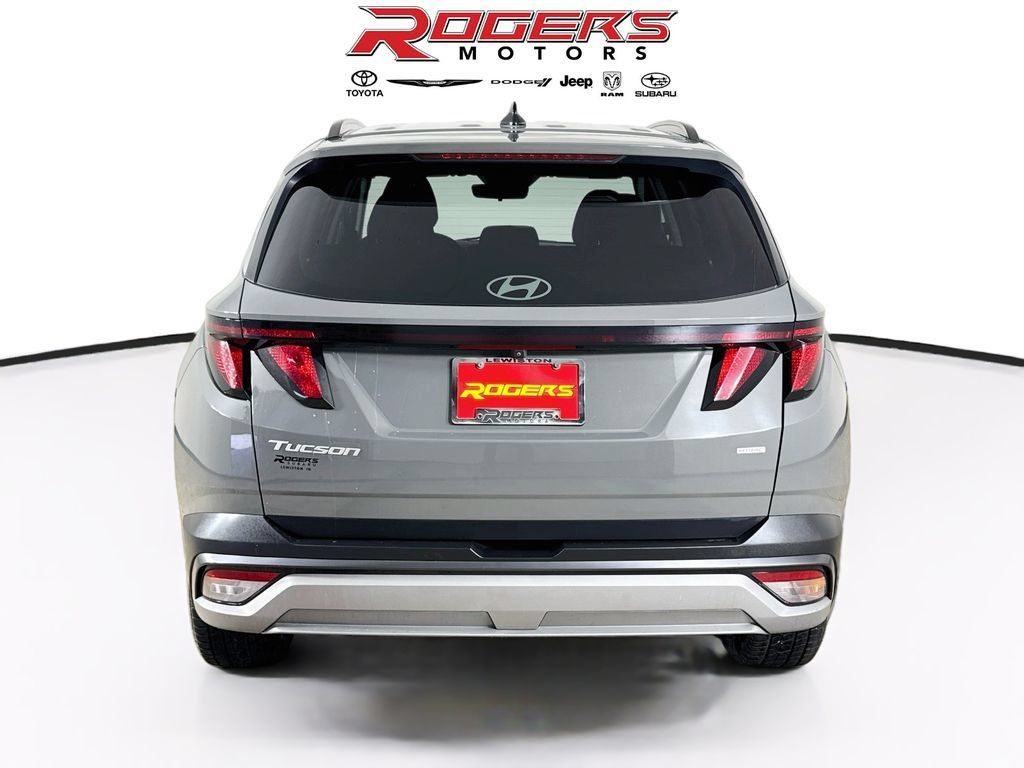 Used 2025 Hyundai Tucson SEL AWD/4WD image 7