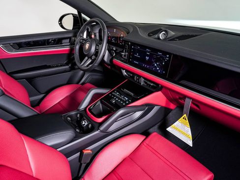 New 2026 Porsche Cayenne Coupe image 14