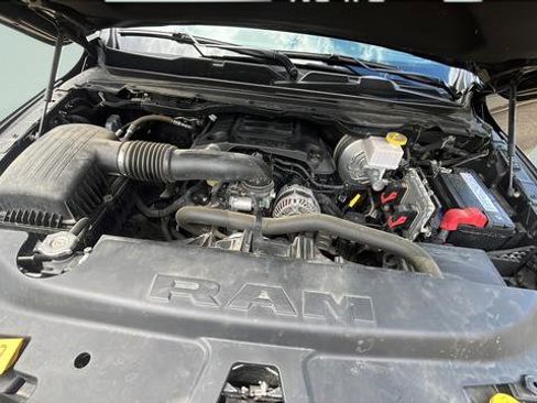 Used 2019 RAM 1500 Laramie AWD/4WD image 28