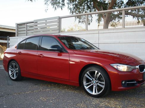 Used 2013 BMW 328i xDrive Sedan image 3