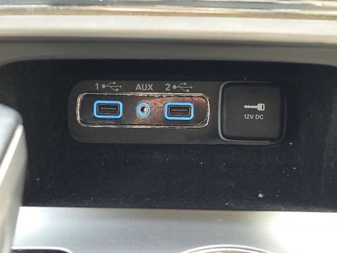 Used 2020 Jeep Grand Cherokee Laredo image 33