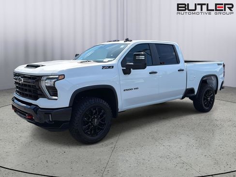 New 2026 Chevrolet Silverado 2500 LT w/ Trail Boss Package AWD/4WD image 2