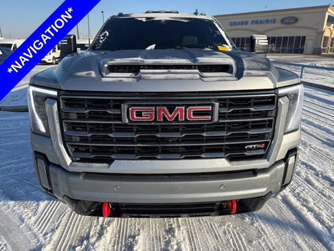 Used 2024 GMC Sierra 2500 AT4 w/ AT4 Premium Plus Package image 2